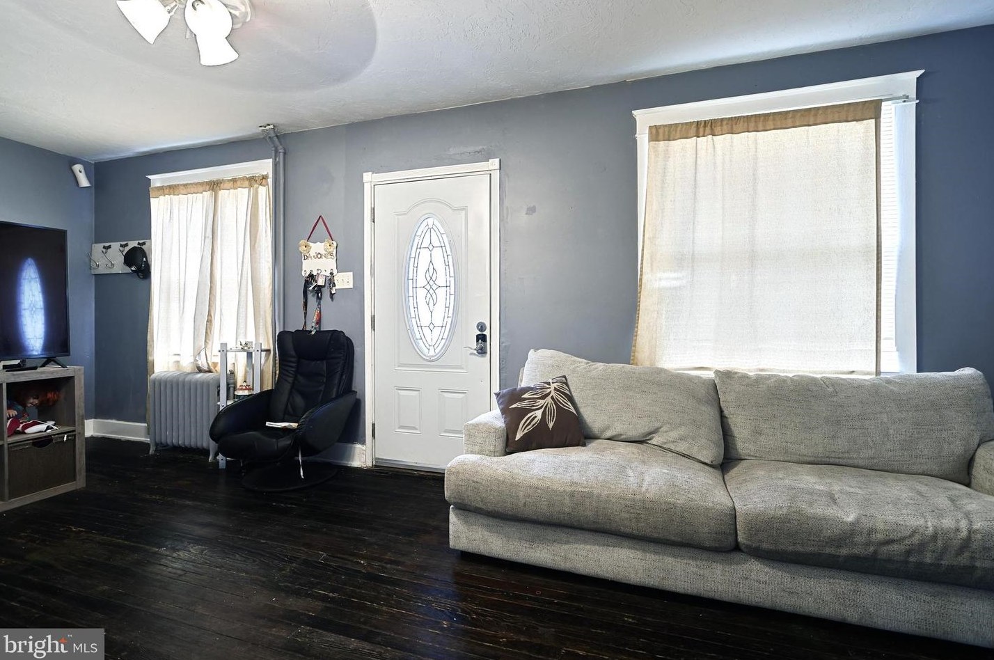 17 Adams St, York PA 17404-5301 exterior