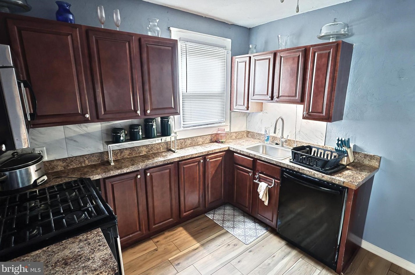 17 Adams St, York PA 17404-5301 exterior