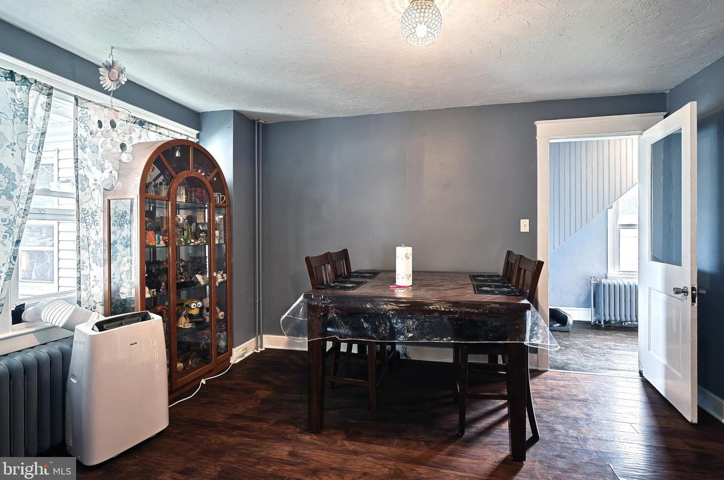 17 Adams St, York PA 17404-5301 exterior