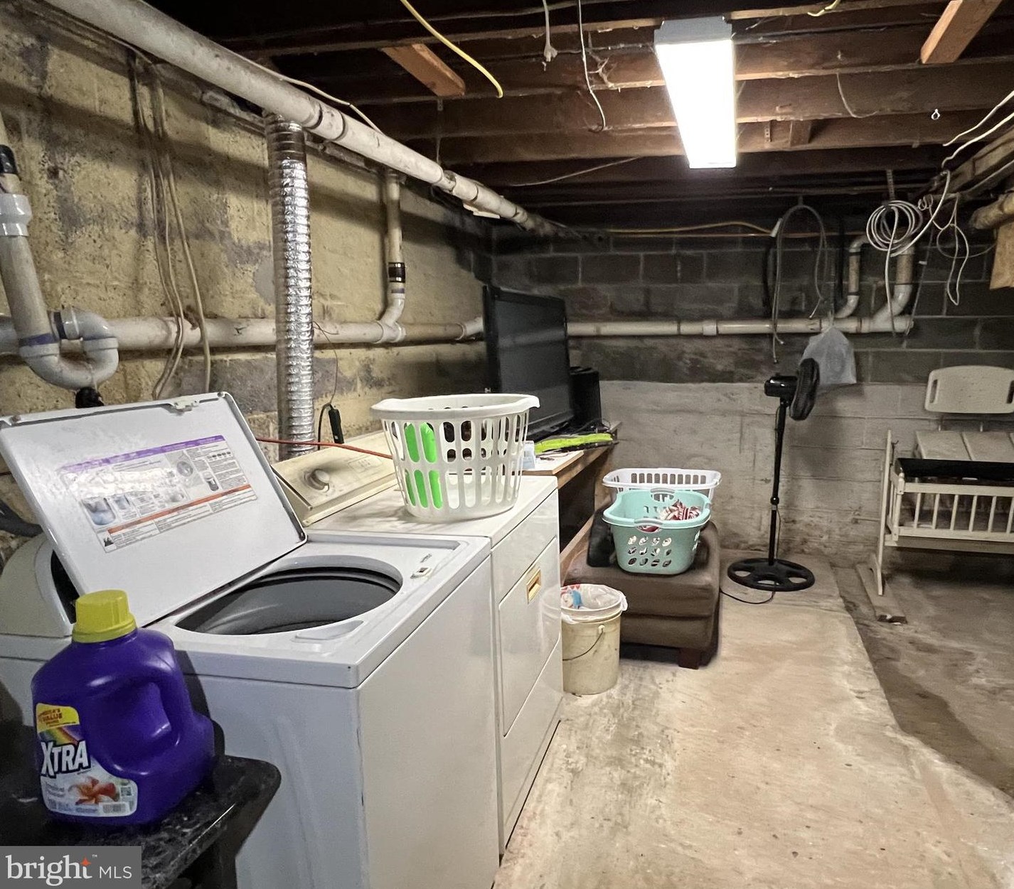 2085 Roosevelt Ave, York PA 17401-2915 exterior