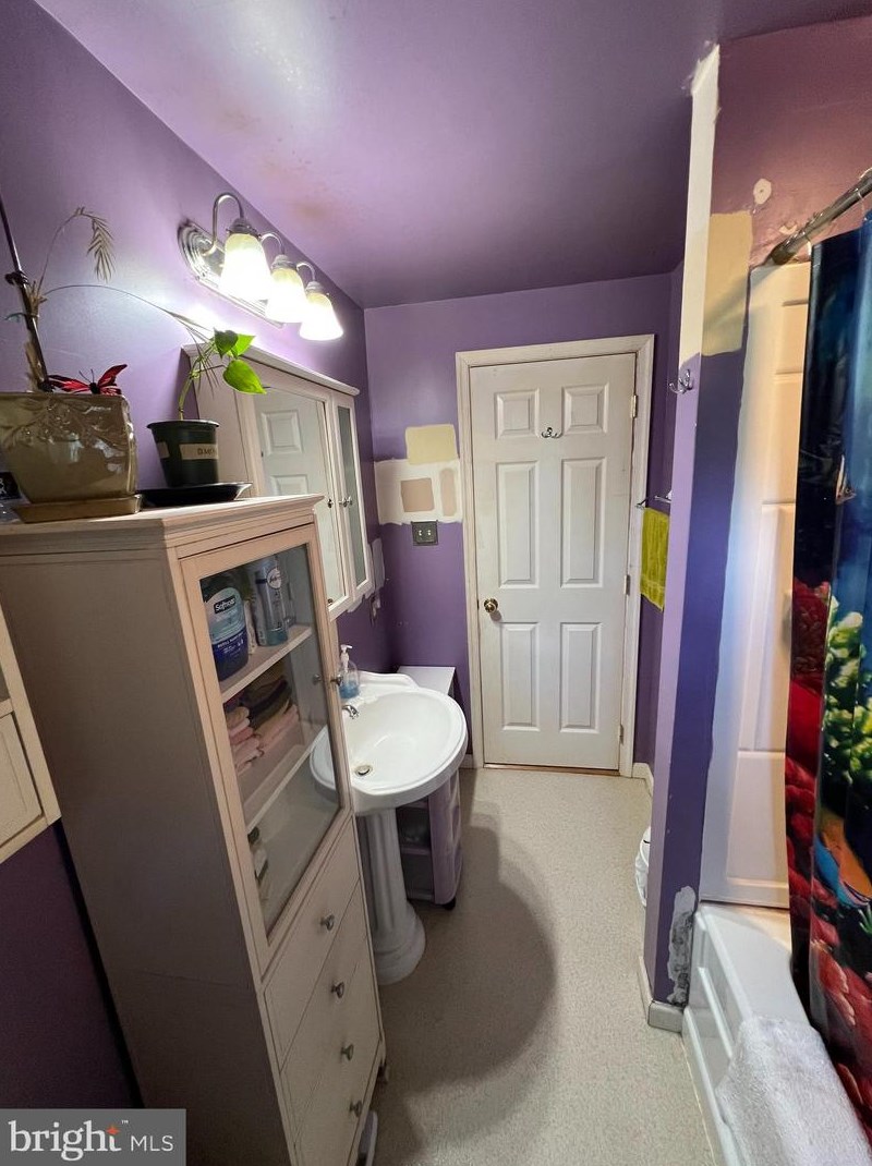 2085 Roosevelt Ave, York PA 17401-2915 exterior