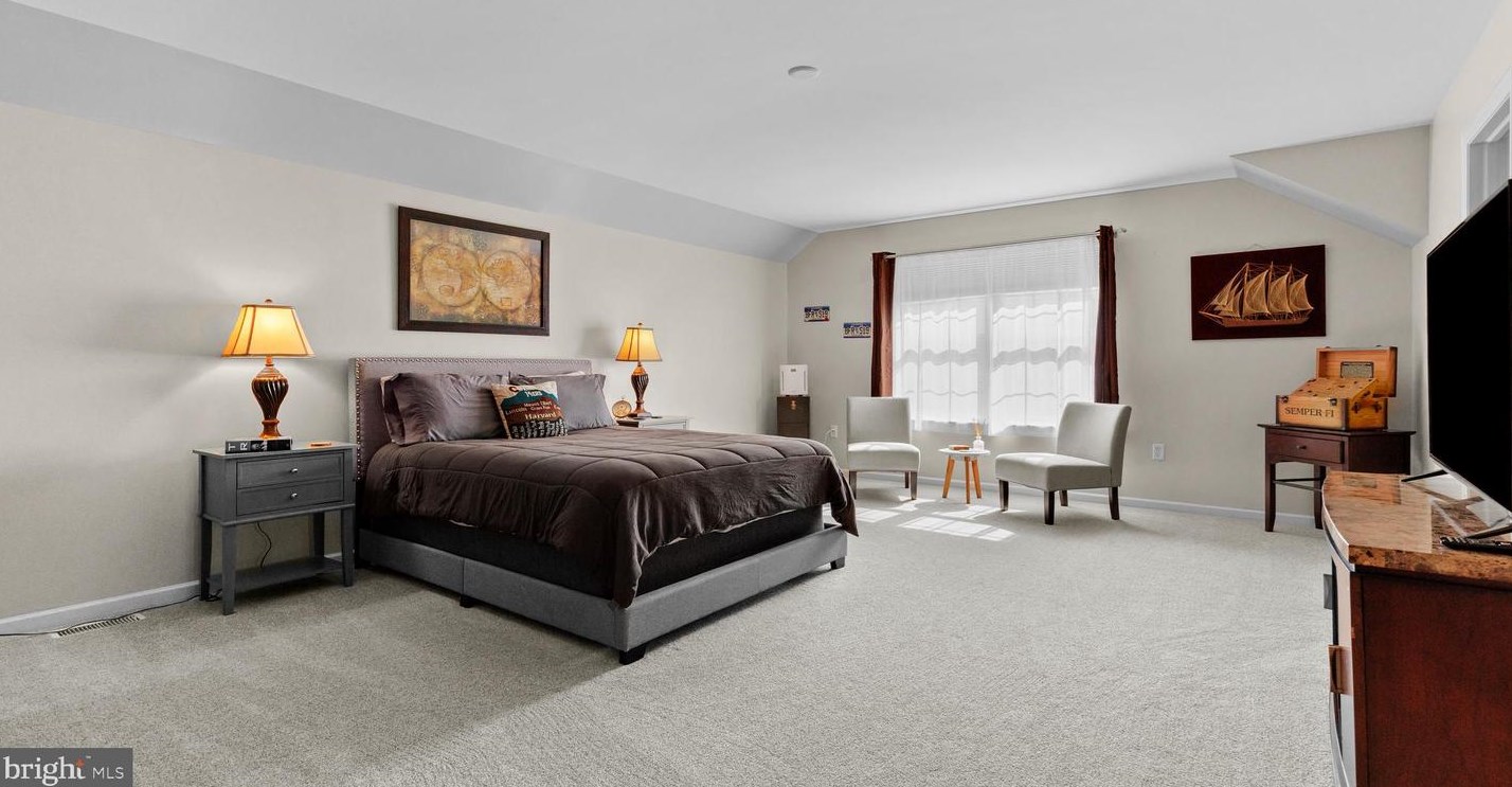 465 Sterling Dr, Red Lion PA  17356-9505 exterior