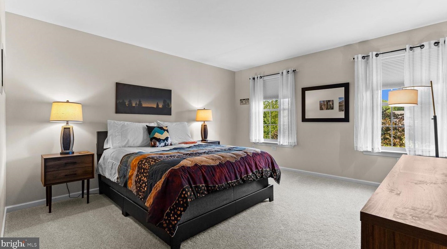 465 Sterling Dr, Red Lion PA  17356-9505 exterior