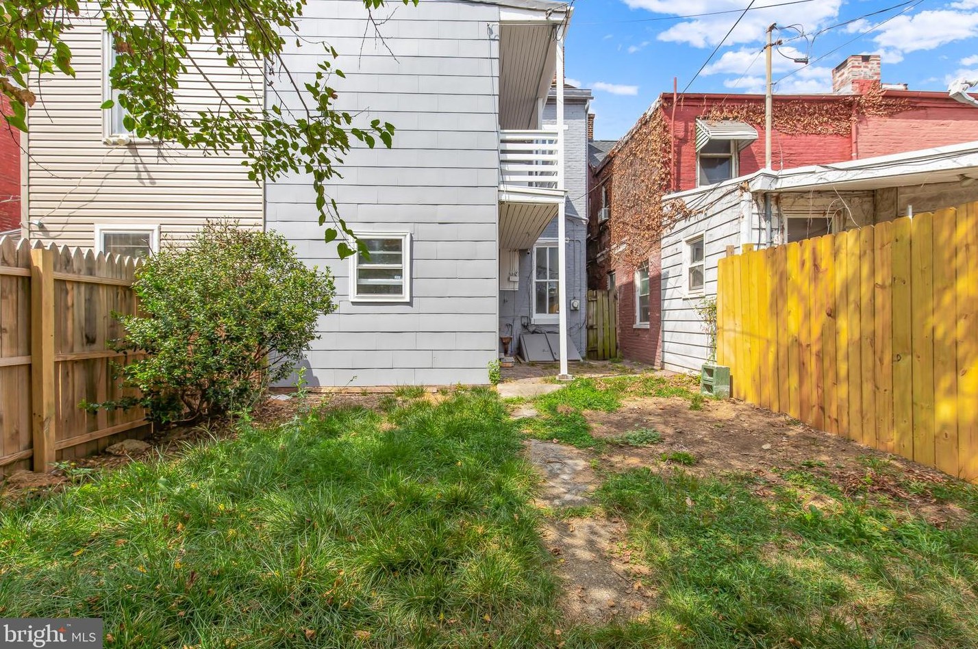 23 Hartley St, York PA  17401-3314 exterior