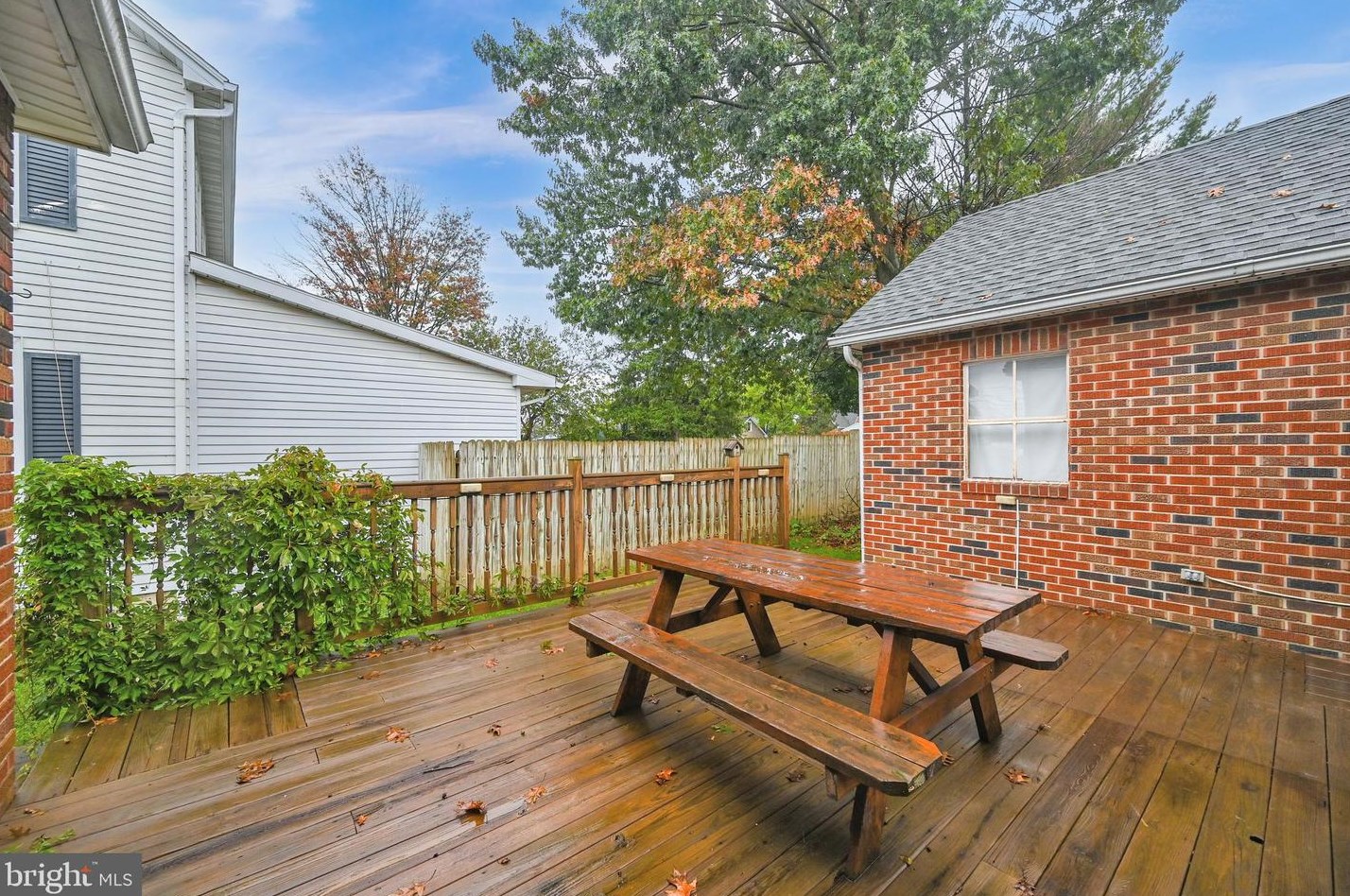 328 Elm Ave, Hanover PA 17331-1906 exterior