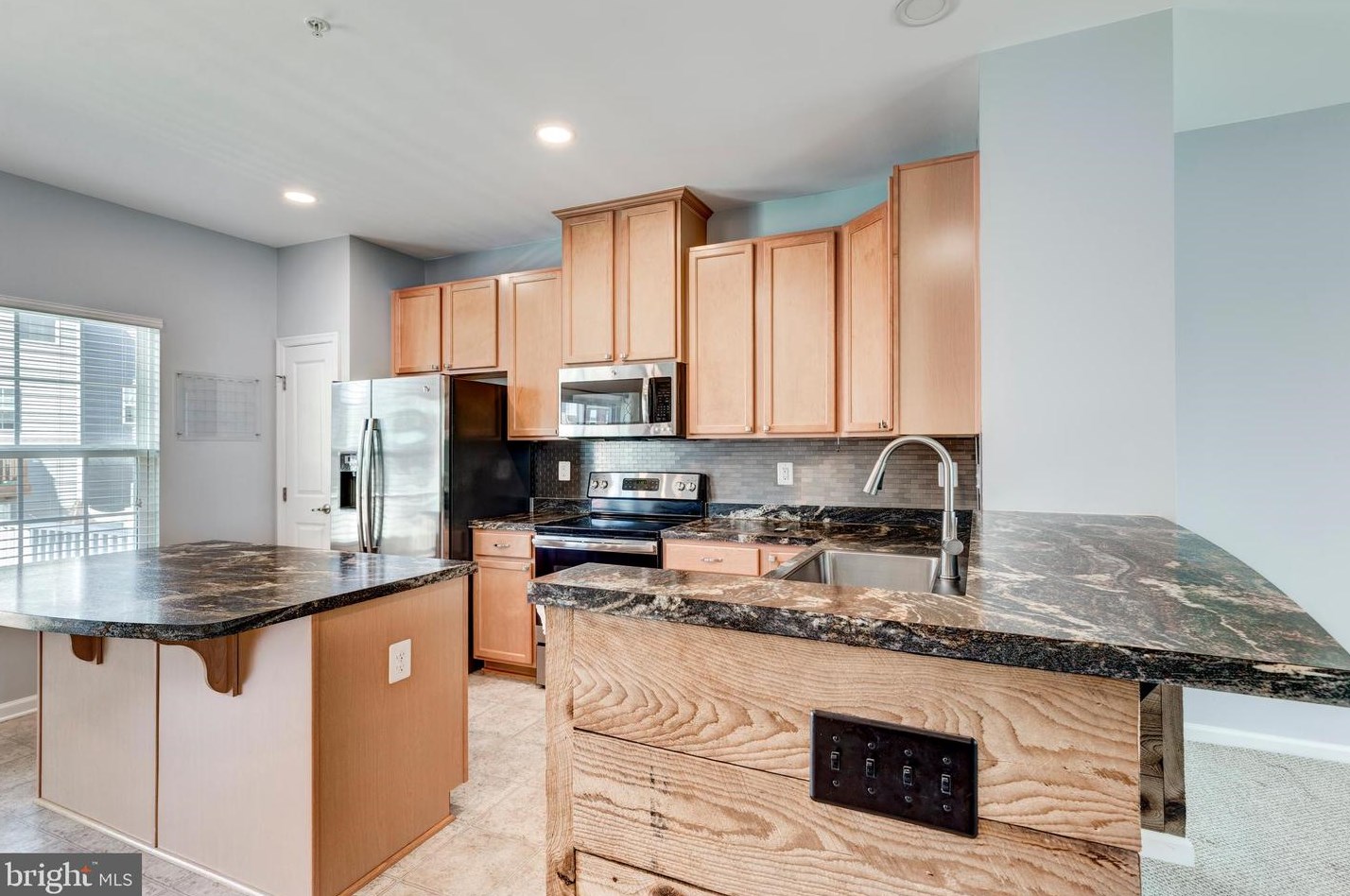 37 Ctr St, Hanover PA 17331-2829 exterior