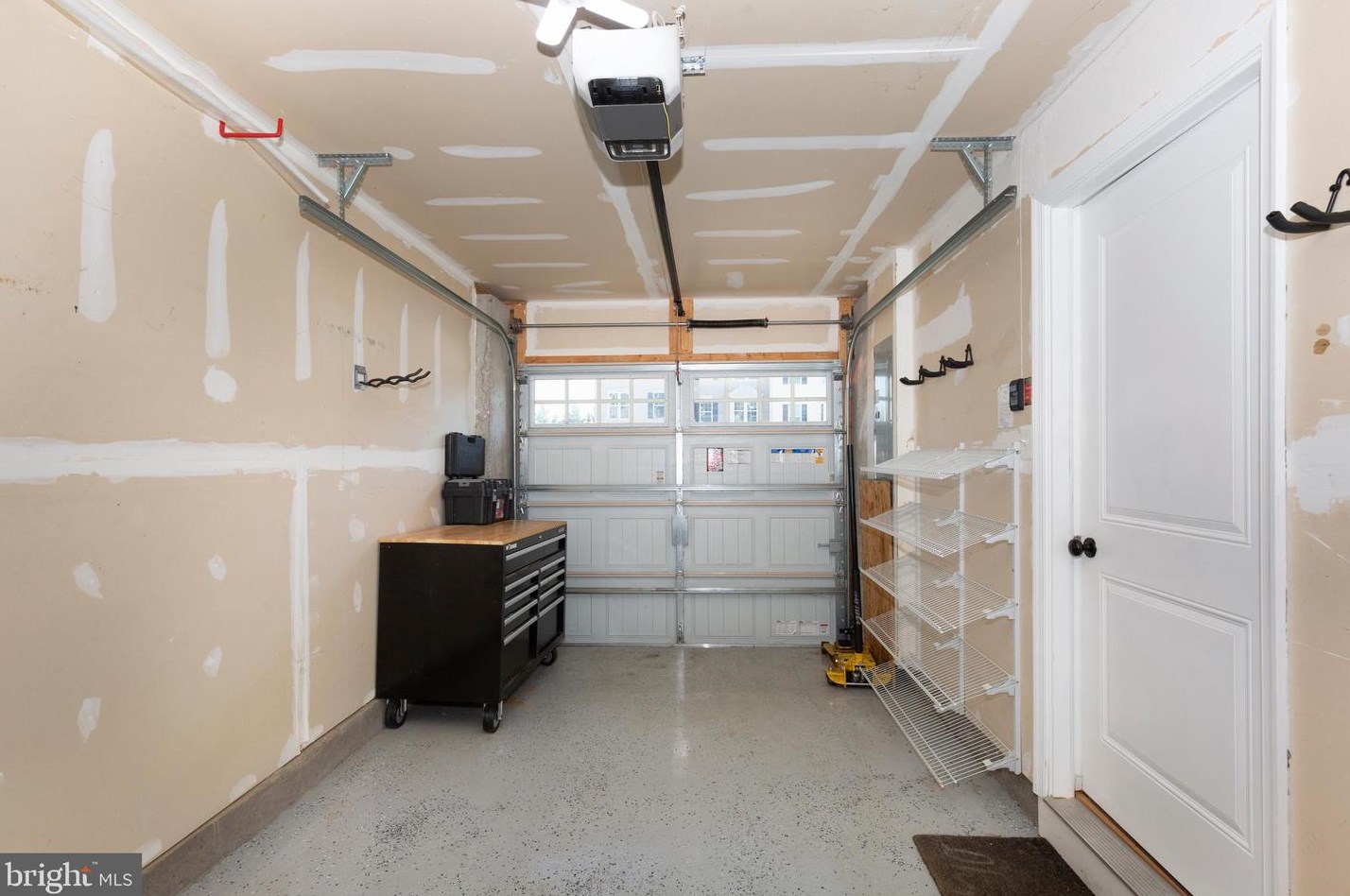 37 Ctr St, Hanover PA 17331-2829 exterior