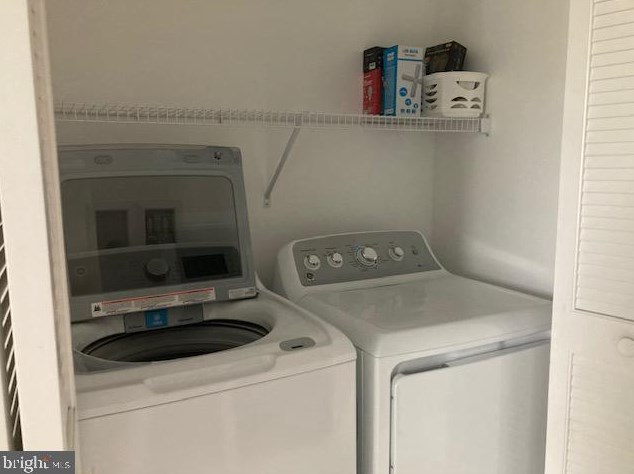 37 Ctr St, Hanover PA 17331-2829 exterior