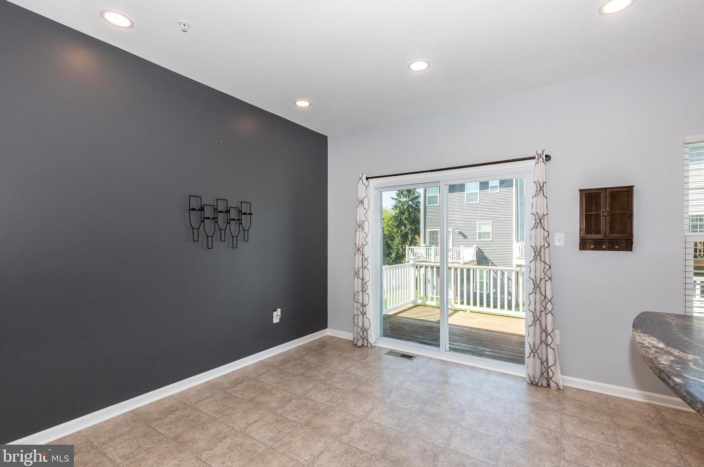 37 Ctr St, Hanover PA 17331-2829 exterior