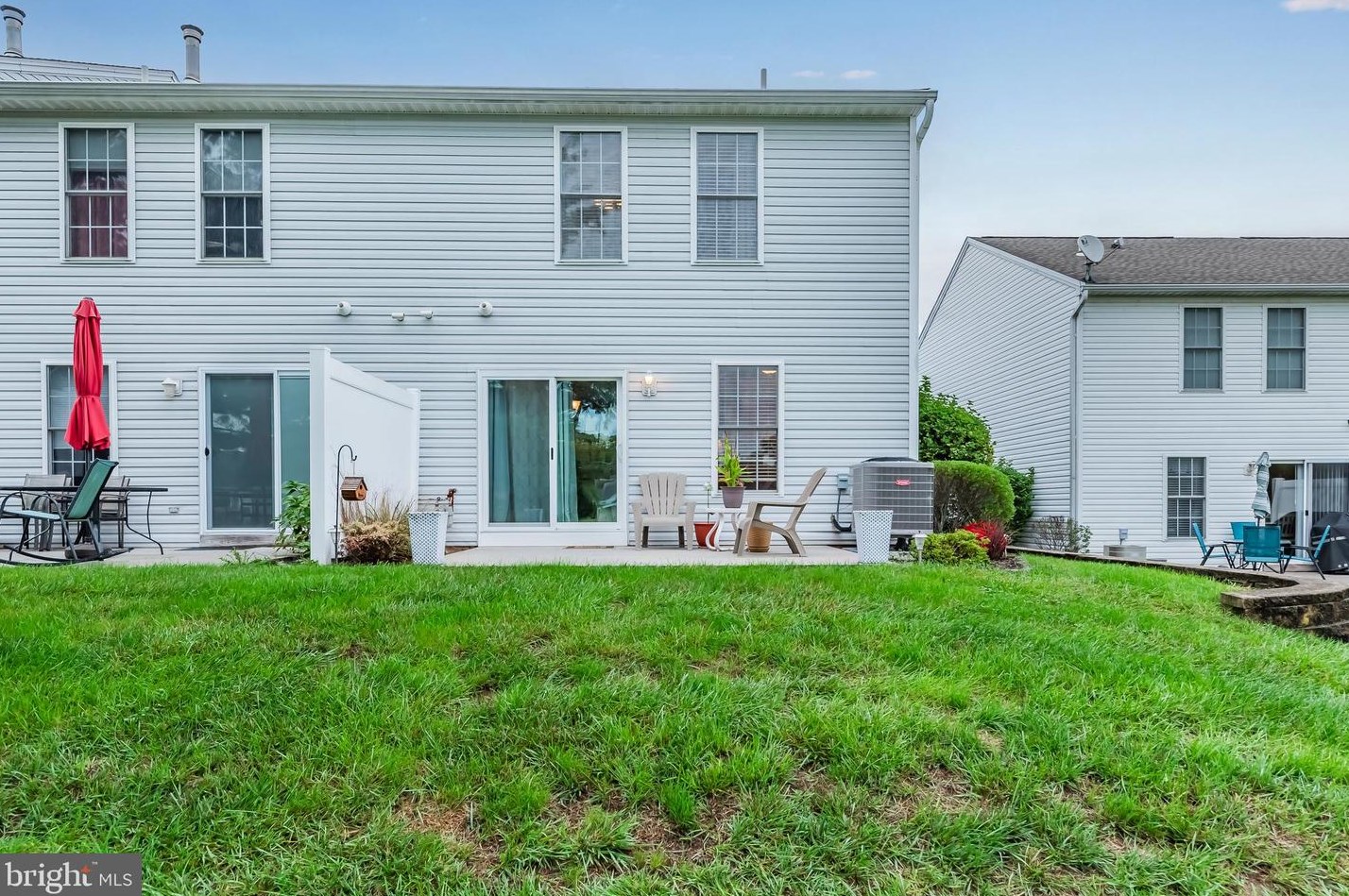 663 Mallard Dr, Etters PA  17319-8838 exterior
