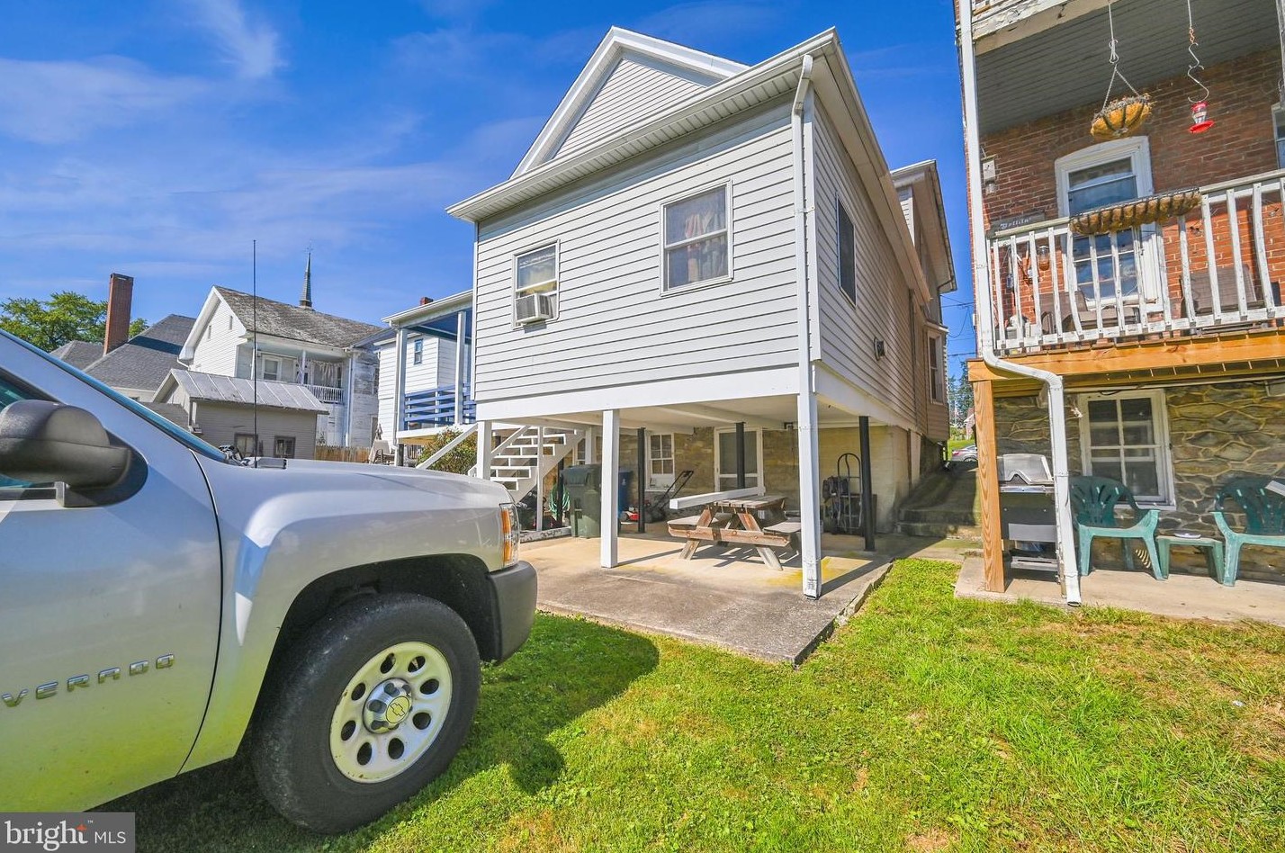 160 Market St, York PA 17404-5530 exterior