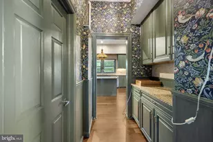 121 W Springettsbury Ave, York, PA 17403 - Photo 9