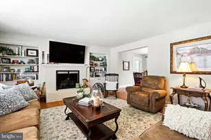 213 Charles St, Hanover, PA 17331 - Photo 9