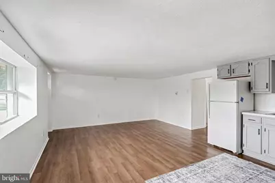 11 N Chestnut Street #E, Dillsburg, PA 17019 - Photo 3