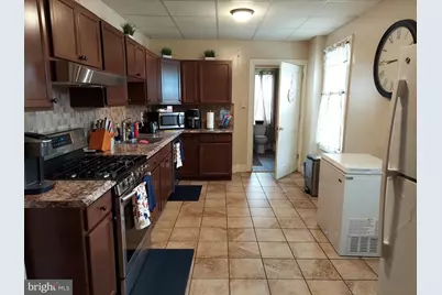 560 N Pershing Avenue, York, PA 17404 - Photo 5