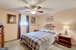 441 Woodland View Dr, York, PA 17406 - Photo 13