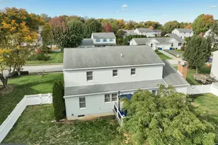 409 White Rose Ln, York, PA 17402 - Photo 5
