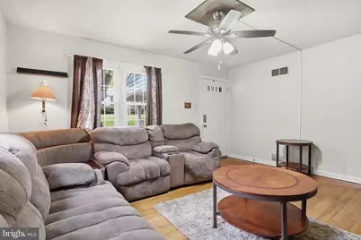 583 Hillcrest Road, York, PA 17403 - Photo 5