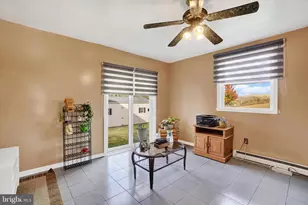 904 Cranberry Ln, York, PA 17402 - Photo 13