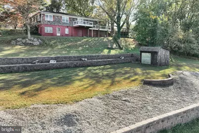 150 E Ridge Avenue, Glen Rock, PA 17327 - Photo 5