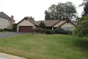 889 Heritage Hills Dr, York, PA 17402 - Photo 1