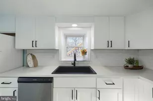 9446 E Springfield Rd, Seven Valleys, PA 17360 - Photo 17