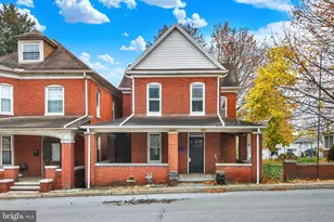 551 York St, Hanover, PA 17331 - Photo 1