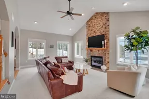 643 Crosslyn Dr, York, PA 17404 - Photo 3