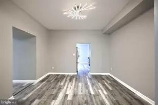 240 E King St, York, PA 17403 - Photo 21