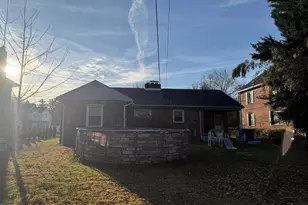 685 Colonial Ave, York, PA 17403 - Photo 3