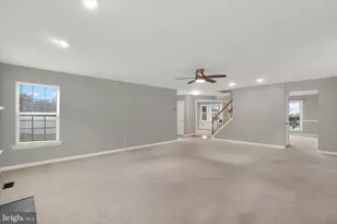 735 Clydesdale Dr, York, PA 17402 - Photo 7