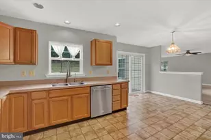 735 Clydesdale Dr, York, PA 17402 - Photo 5