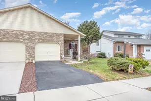 236 Kennedy Ct, Hanover, PA 17331 - Photo 3