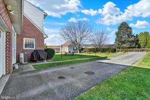 529 W Market St, Hellam, PA 17406 - Photo 29