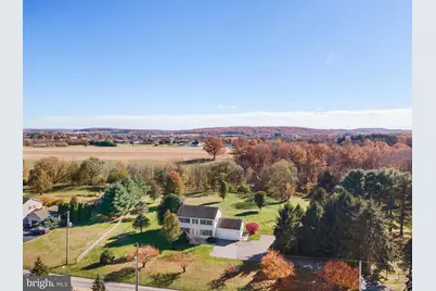 4956 E Berlin Road, Thomasville, PA 17364 - Photo 3