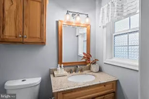 36 E Broadway, Etters, PA 17319 - Photo 13