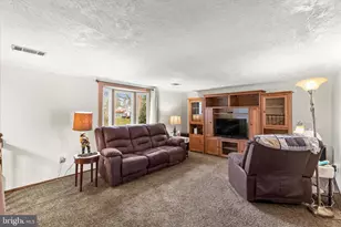 2285 Sycamore Rd, York, PA 17408 - Photo 7