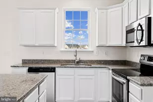 3618 Fieldstone Dr, Dover, PA 17315 - Photo 5