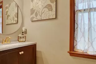 2035 Parkton Ln, York, PA 17408 - Photo 9