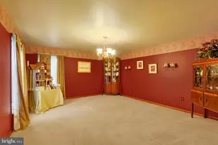 2035 Parkton Ln, York, PA 17408 - Photo 11