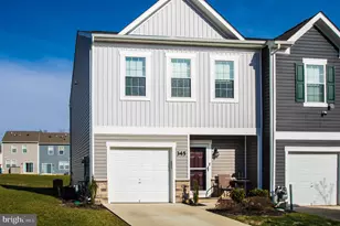 345 Maple Run Dr, York, PA 17404 - Photo 3