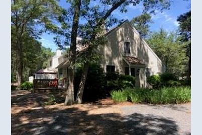 84 Shellback Way Mashpee Ma 02649 Mls 21905481 Coldwell Banker