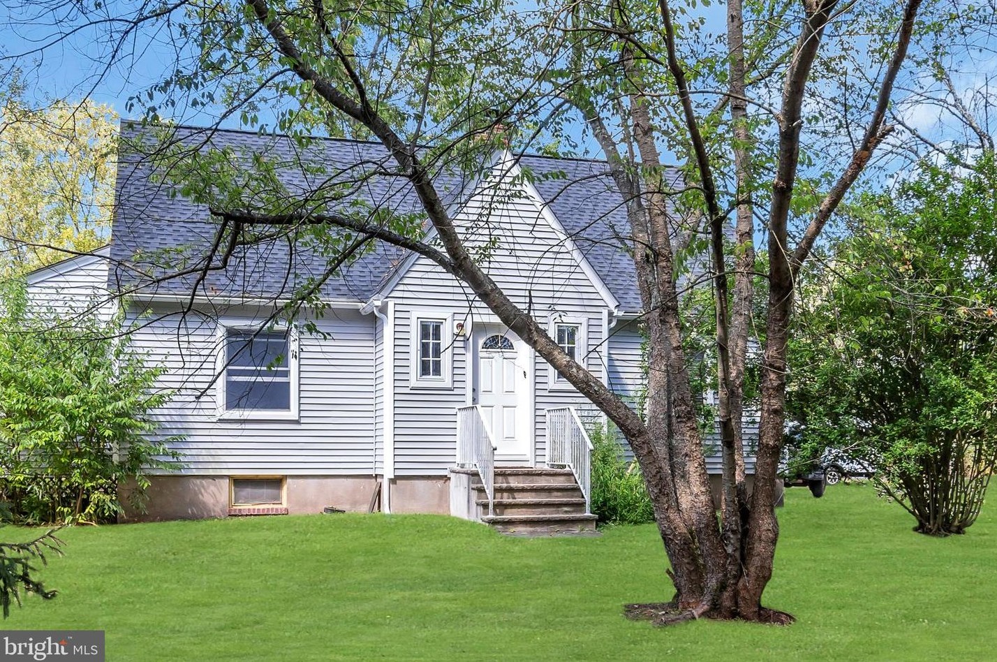 69 Lower Oak Grove Rd, Frenchtown NJ  08825-4230 exterior