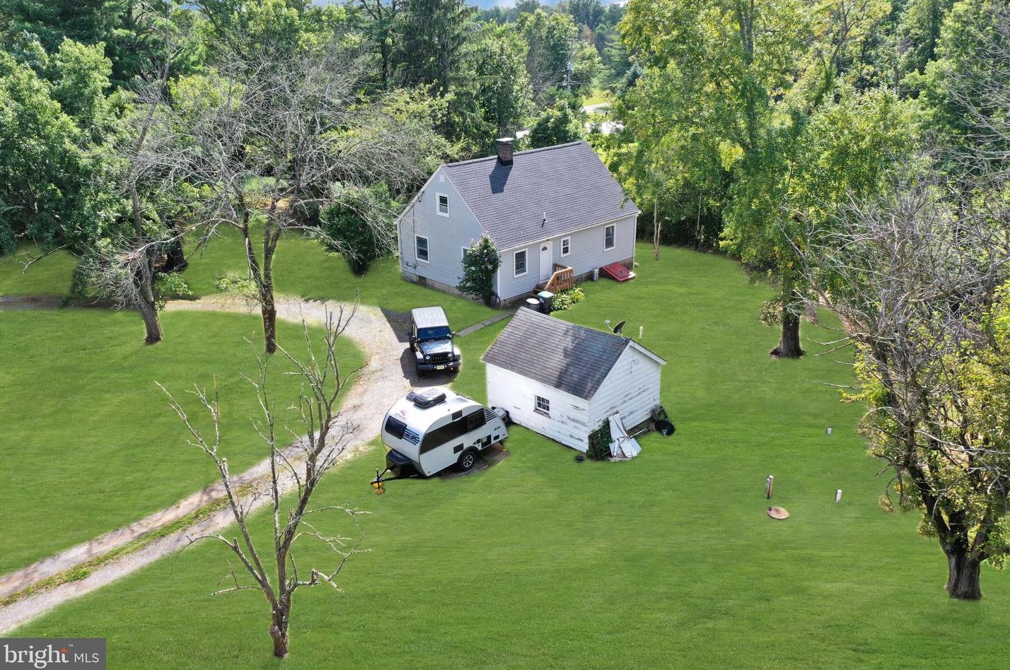 69 Lower Oak Grove Rd, Frenchtown NJ  08825-4230 exterior