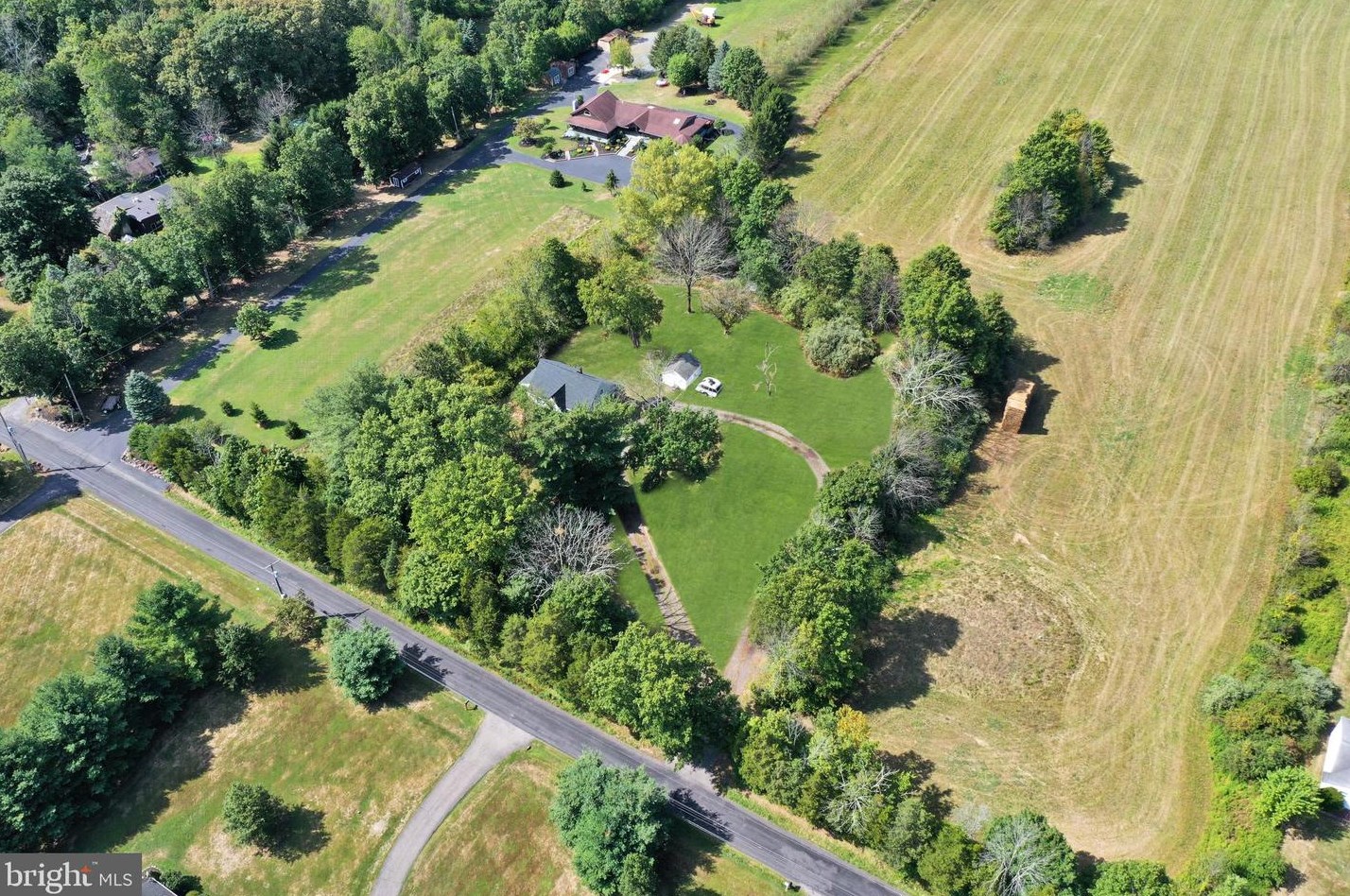 69 Lower Oak Grove Rd, Frenchtown NJ  08825-4230 exterior