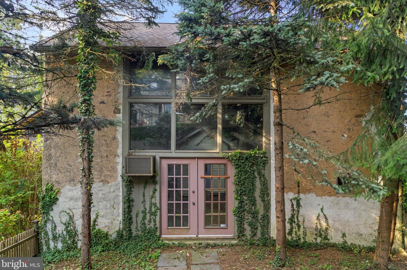 3 Main St, Stockton NJ 08559-2120 exterior