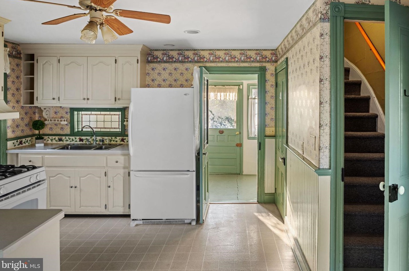 3 Main St, Stockton NJ 08559-2120 exterior