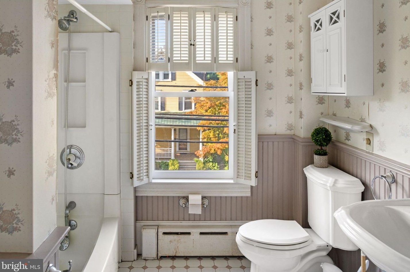 3 Main St, Stockton NJ 08559-2120 exterior