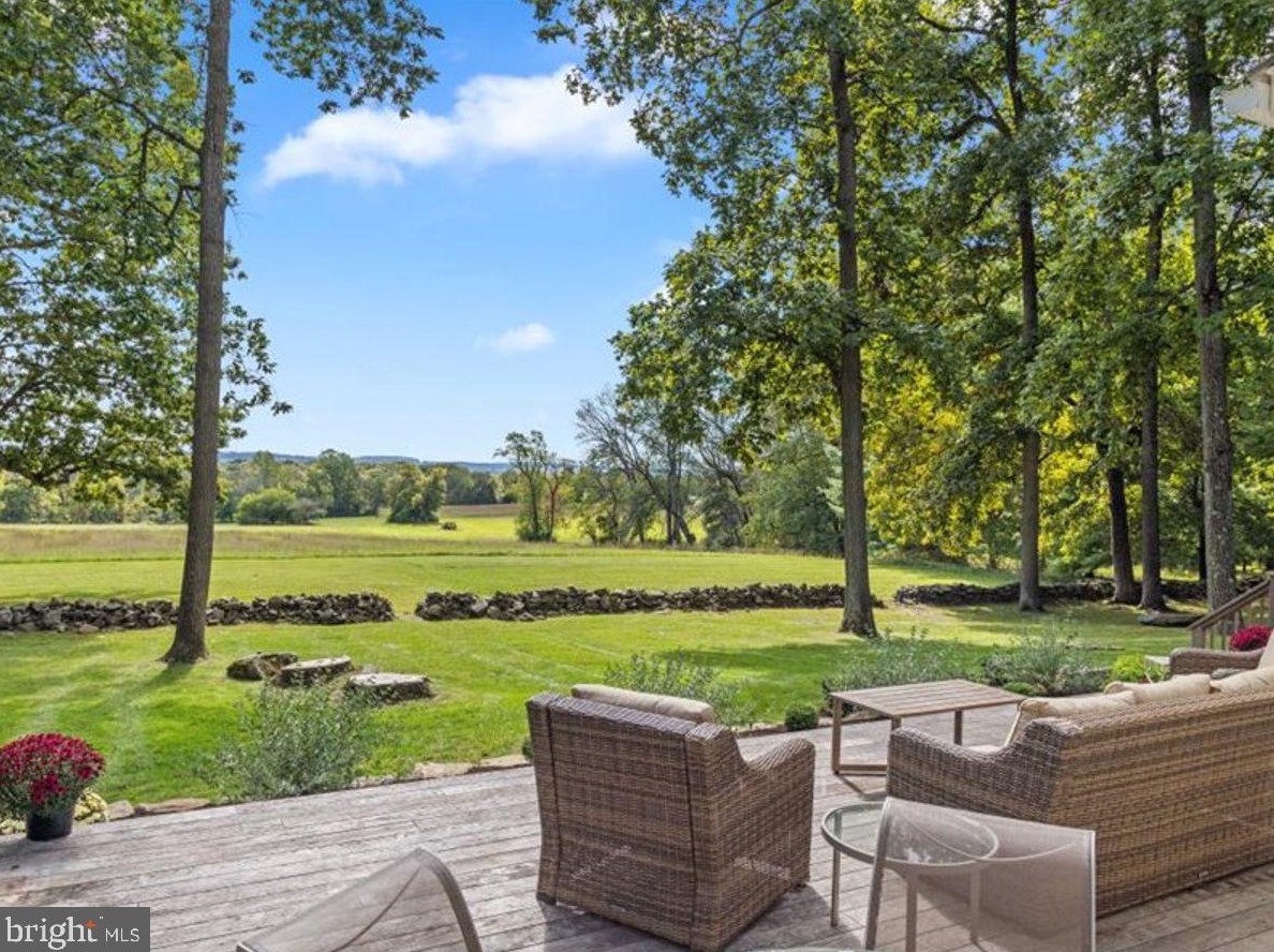 150 Sandy Rdg Rd, Stockton NJ 08559-1513 exterior