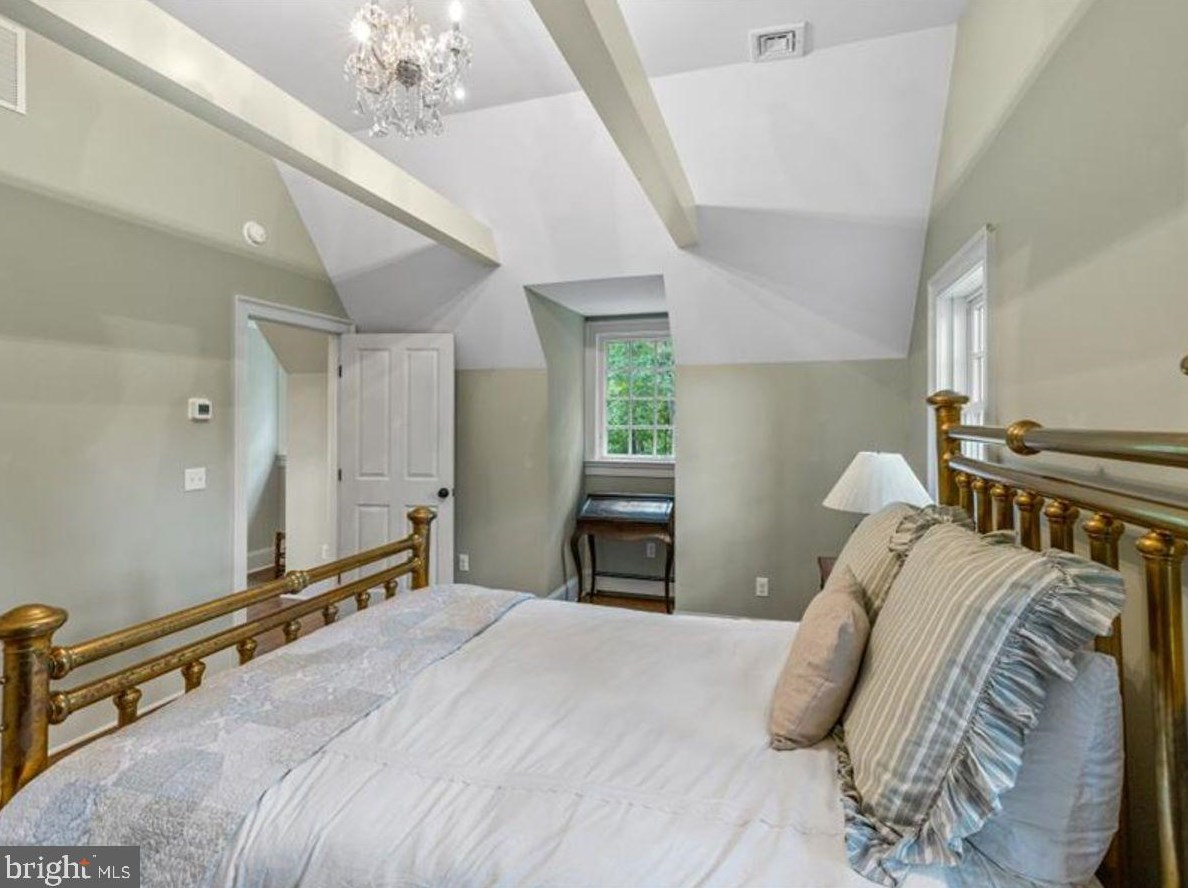 150 Sandy Rdg Rd, Stockton NJ 08559-1513 exterior